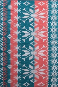 Полотенце "Вязаное" махровое (узоры, цвет зеленый)